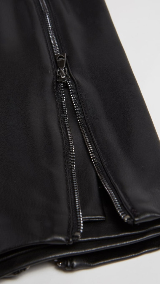 DELIGHT by Vorteleather — Women's Leather Shorts